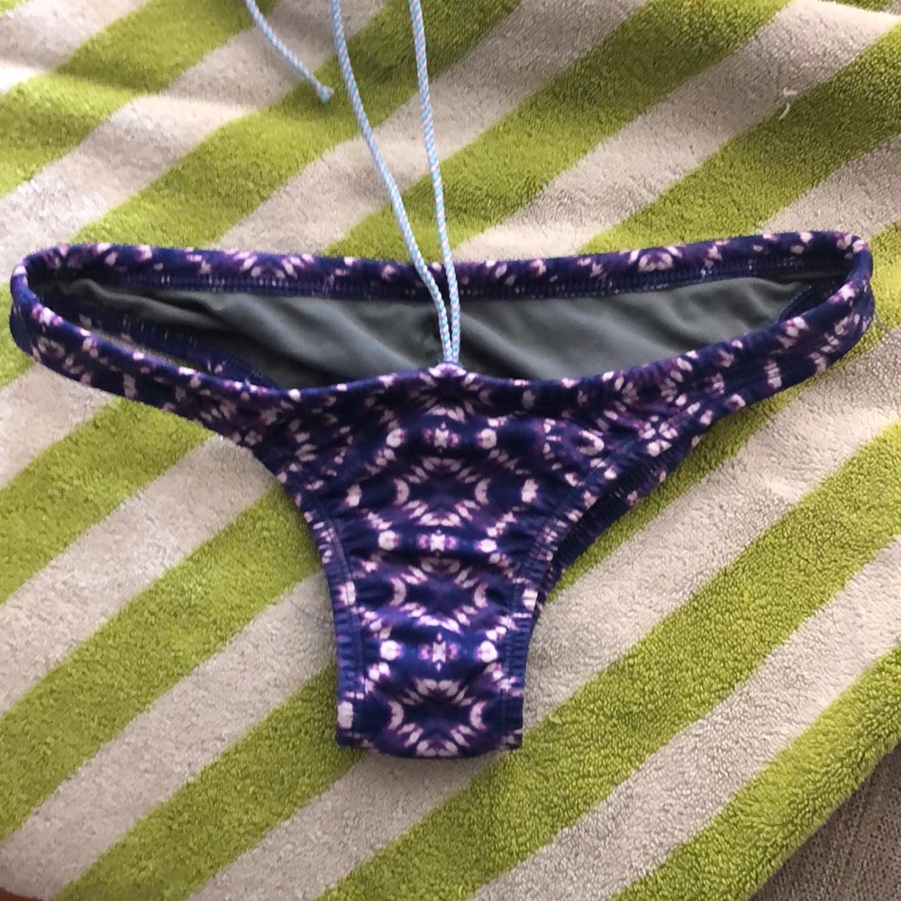 Jolyn bottoms size S